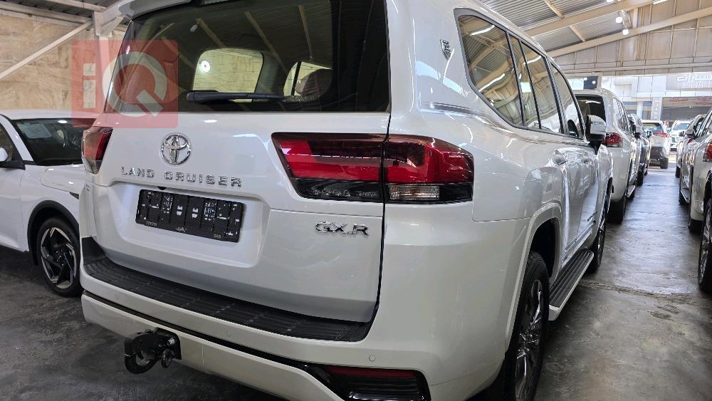 تويوتا لاندكروزر